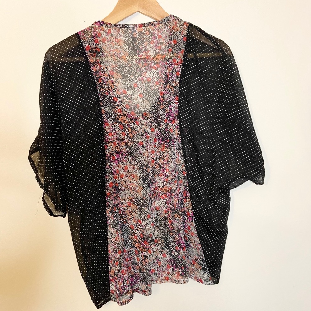 Blouse - Picture 8 of 11